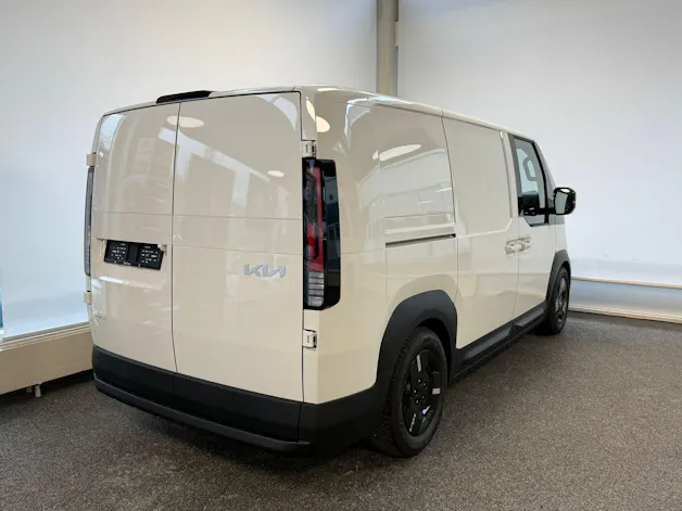 Kia PV5 Cargo 71.2 kWh Plus