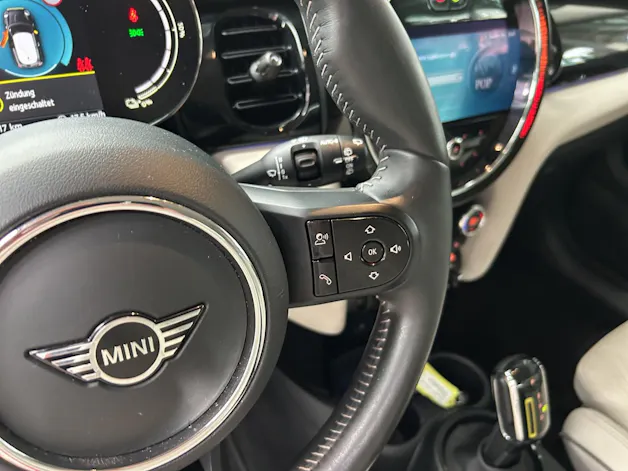 MINI F56 Cooper SE