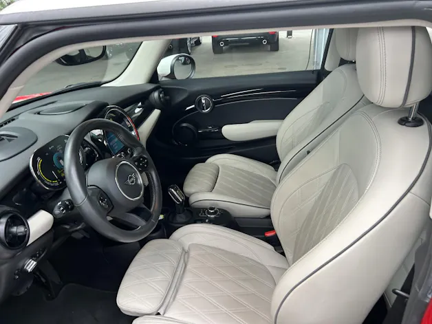 MINI F56 Cooper SE