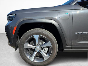 https://vehicle.imgix.net/4141714/162c82df-b2fc-4651-93b4-94d2f6007745.jpg