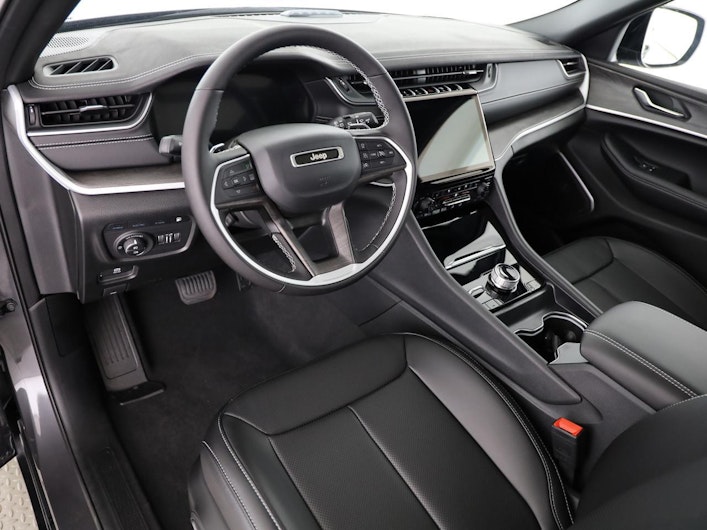 Fahrzeugbild JEEP Grand Cherokee