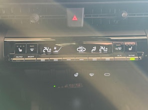 image du véhicule TOYOTA C-HR 2.0 PHEV Swiss Edition