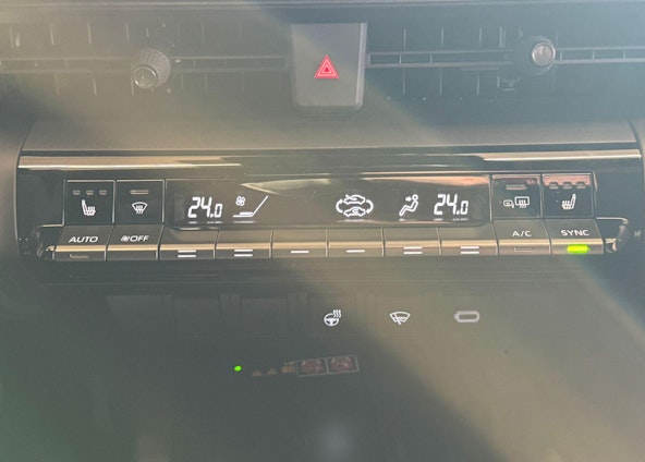 Vehicle image 12 Vehicle image 12