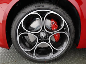 Fahrzeugbild ALFA ROMEO Giulia 2.0 Q4 Veloce