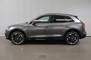 Vehicle image AUDI Q5 2.0 45 TFSI Sport qu. S-Tronic