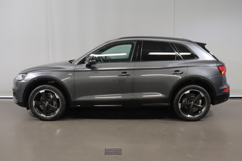 Vehicle image AUDI Q5