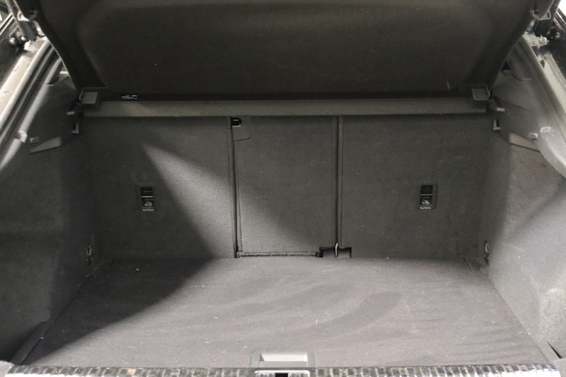 Vehicle image AUDI Q3