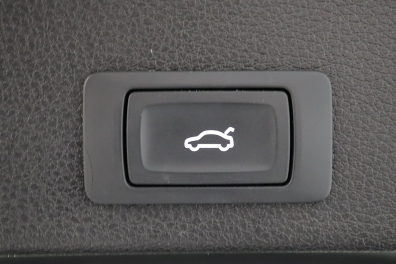 Vehicle image AUDI Q3