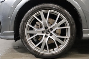 Vehicle image AUDI Q3 Sportback 2.0 40 TDI S line quattro S-Tronic