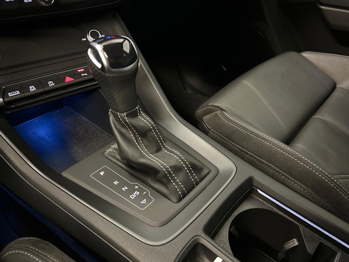 Vehicle image AUDI Q3