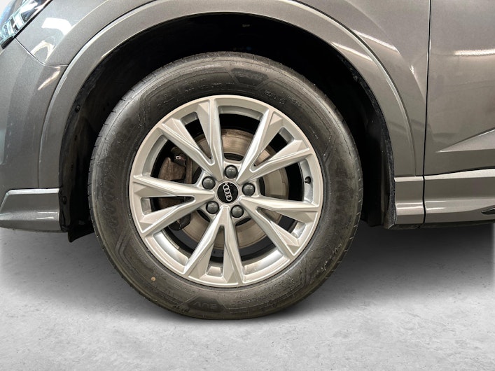 Vehicle image AUDI Q3