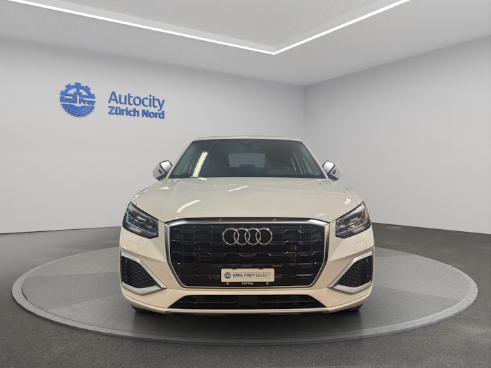 Vehicle image AUDI Q2