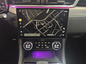 Fahrzeugbild JAGUAR F-Pace 3.0 D I6 R-Dynamic SE 90th Anniversary Edition AWD