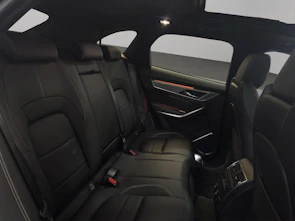 Fahrzeugbild JAGUAR F-Pace 3.0 D I6 R-Dynamic SE 90th Anniversary Edition AWD