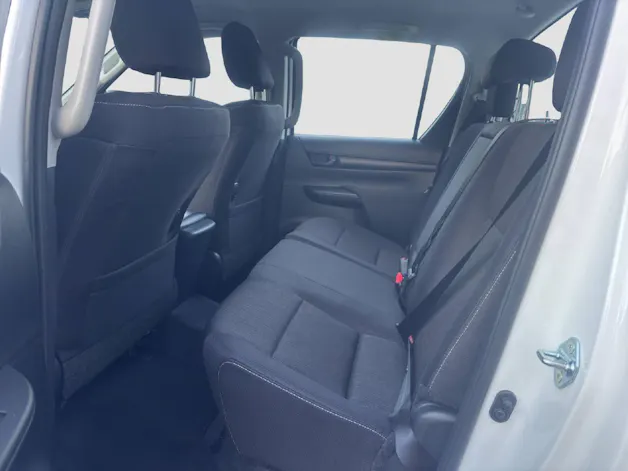 Toyota Hilux Double Cab.-Pick-up 2.4 D-4D 150 Comfort