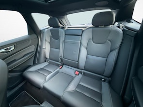 Vehicle image VOLVO XC60 2.0 T8 TE R-Design eAWD