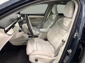 Vehicle image VOLVO ES90 Plus