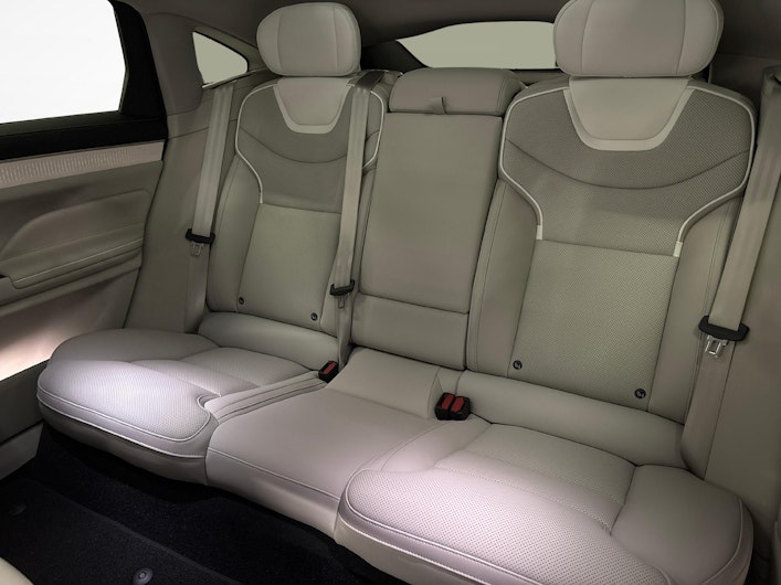 Vehicle image VOLVO ES90