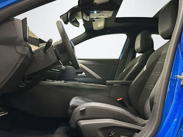 Opel Astra-e Swiss Plus