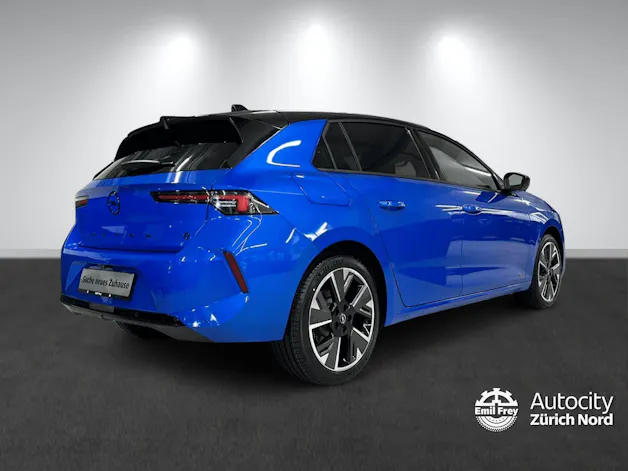 Opel Astra-e Swiss Plus