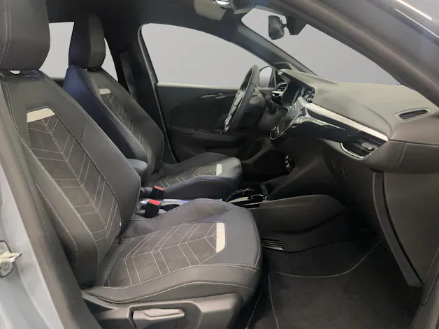Opel Corsa-e 156 GS