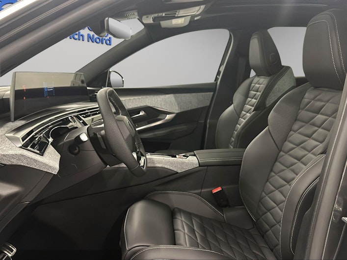 image du véhicule PEUGEOT 3008