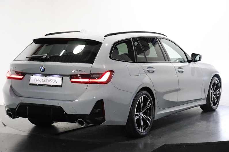 Vehicle image BMW 3 SERIES