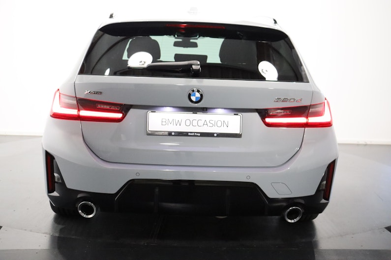 Vehicle image BMW 3 SERIES