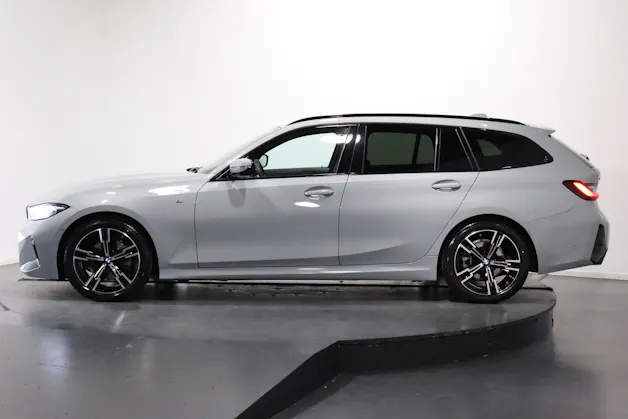 BMW 320d xDrive SAG Touring