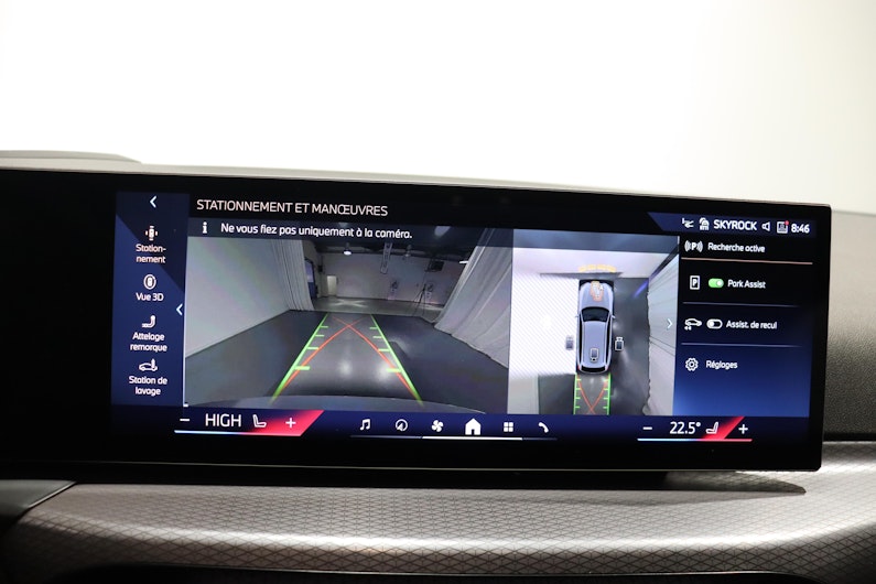 Vehicle image BMW 3 SERIES