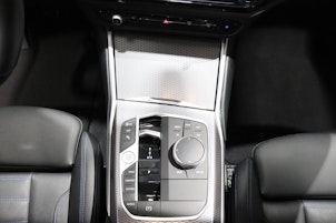 Vehicle image BMW 320d xDrive SAG Touring