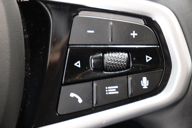 Vehicle image BMW 3 SERIES