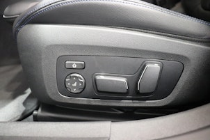 Vehicle image BMW 320d xDrive SAG Touring