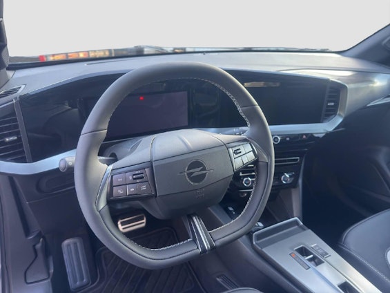 Vehicle image 11 Vehicle image 11