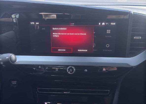 Vehicle image 13 Vehicle image 13