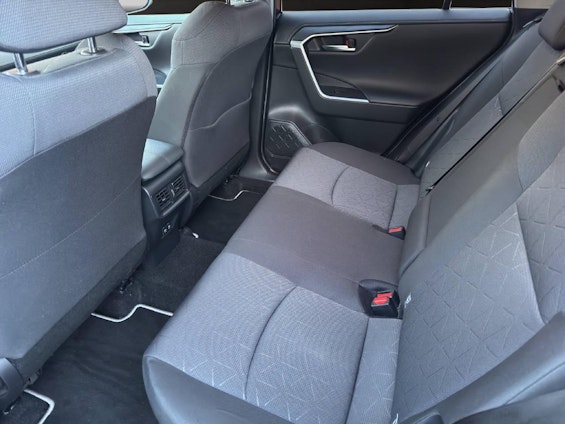 Vehicle image 7 Vehicle image 7