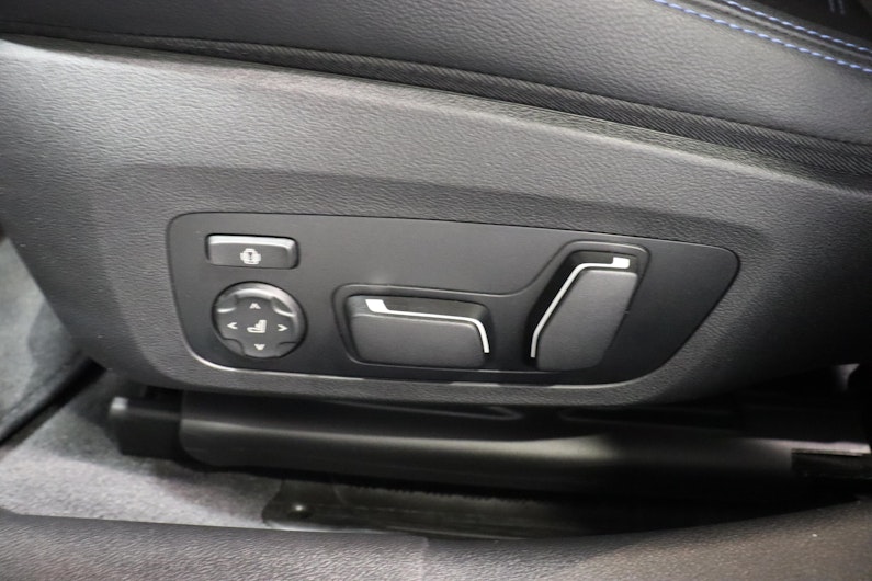 Vehicle image BMW 3 SERIES