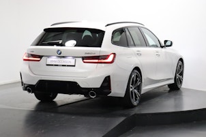 Vehicle image BMW 320d xDrive SAG Touring