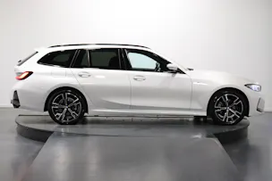 BMW 320d xDrive SAG Touring