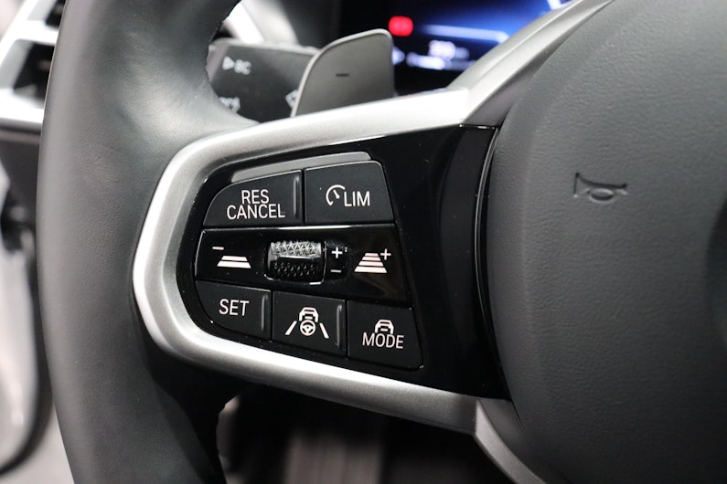 Vehicle image BMW 3 SERIES