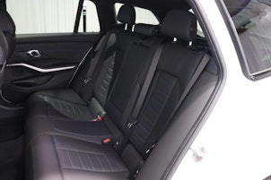 Vehicle image BMW 320d xDrive SAG Touring