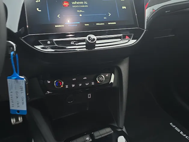 Opel Corsa 1.2 T Hybrid Limited Edition