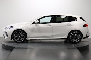 Vehicle image BMW 123 xDrive