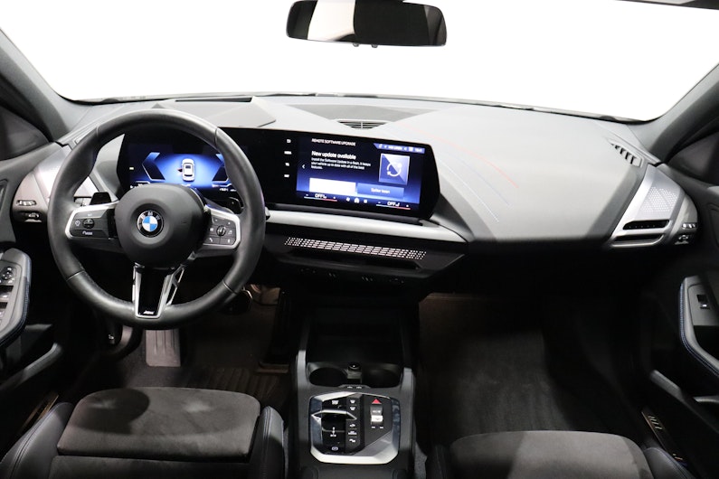 Vehicle image BMW 1 SERIES