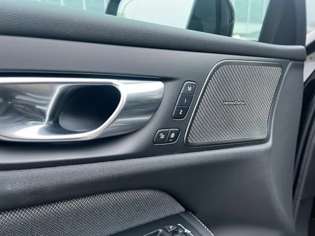 Volvo V60 2.0 T6 TE Ultra Dark eAWD