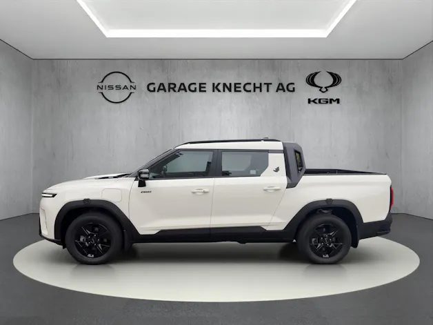 KGM Musso EV Blackline