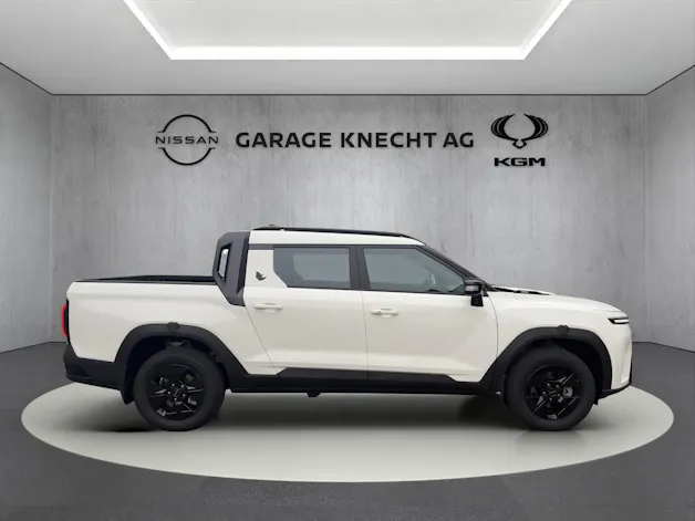 KGM Musso EV Blackline