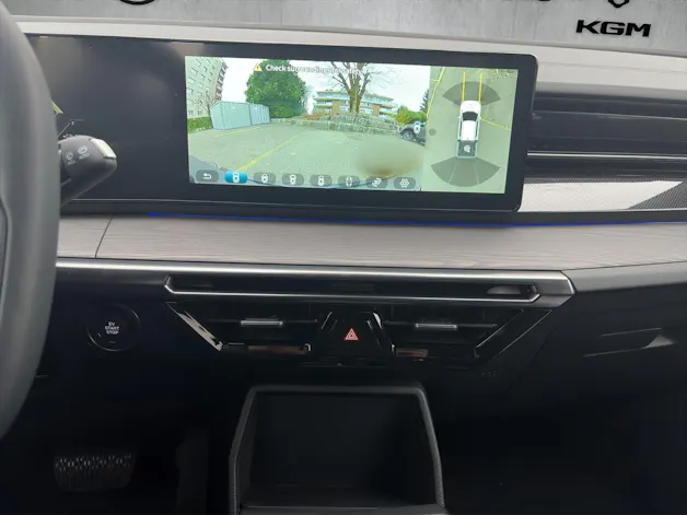 KGM Musso EV Blackline