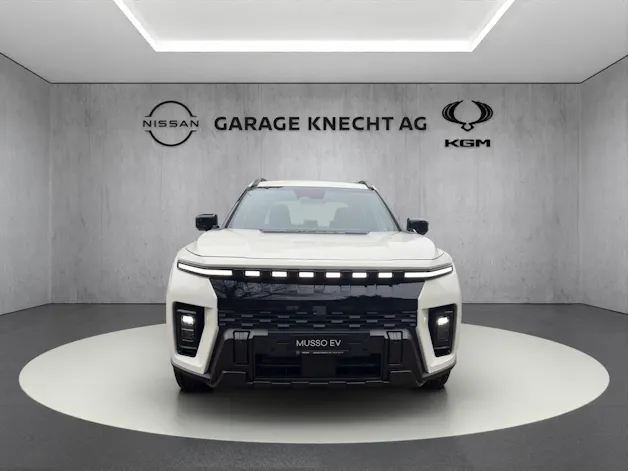 KGM Musso EV Blackline