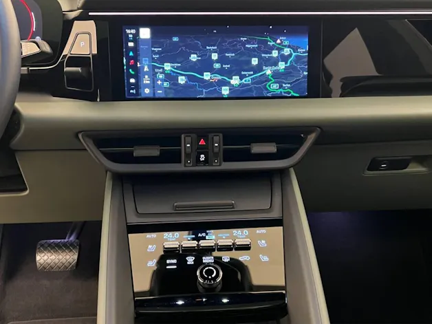 Porsche Macan 4